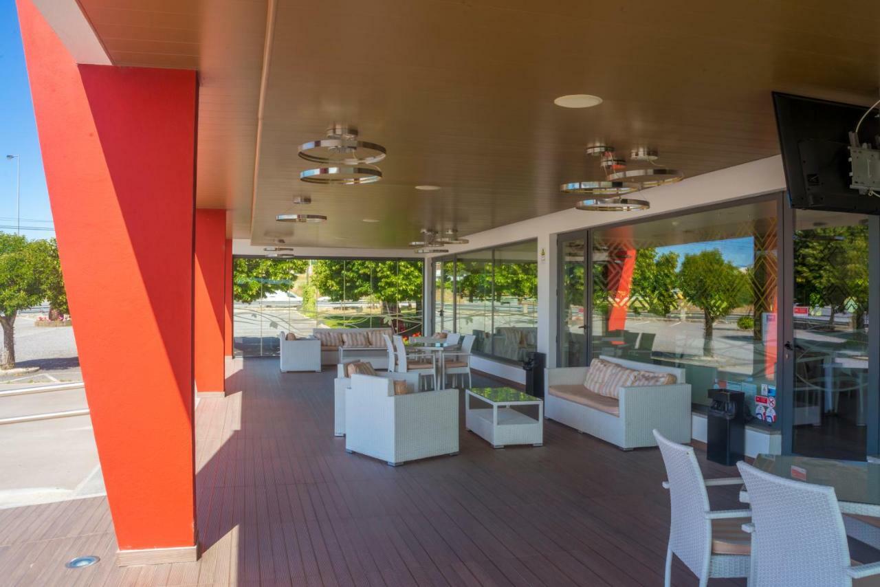 קוביליה Terrace Serra Hotel מראה חיצוני תמונה